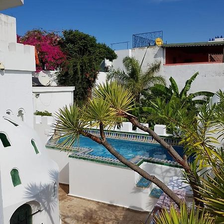 Riad Oasis D'아실라 외부 사진