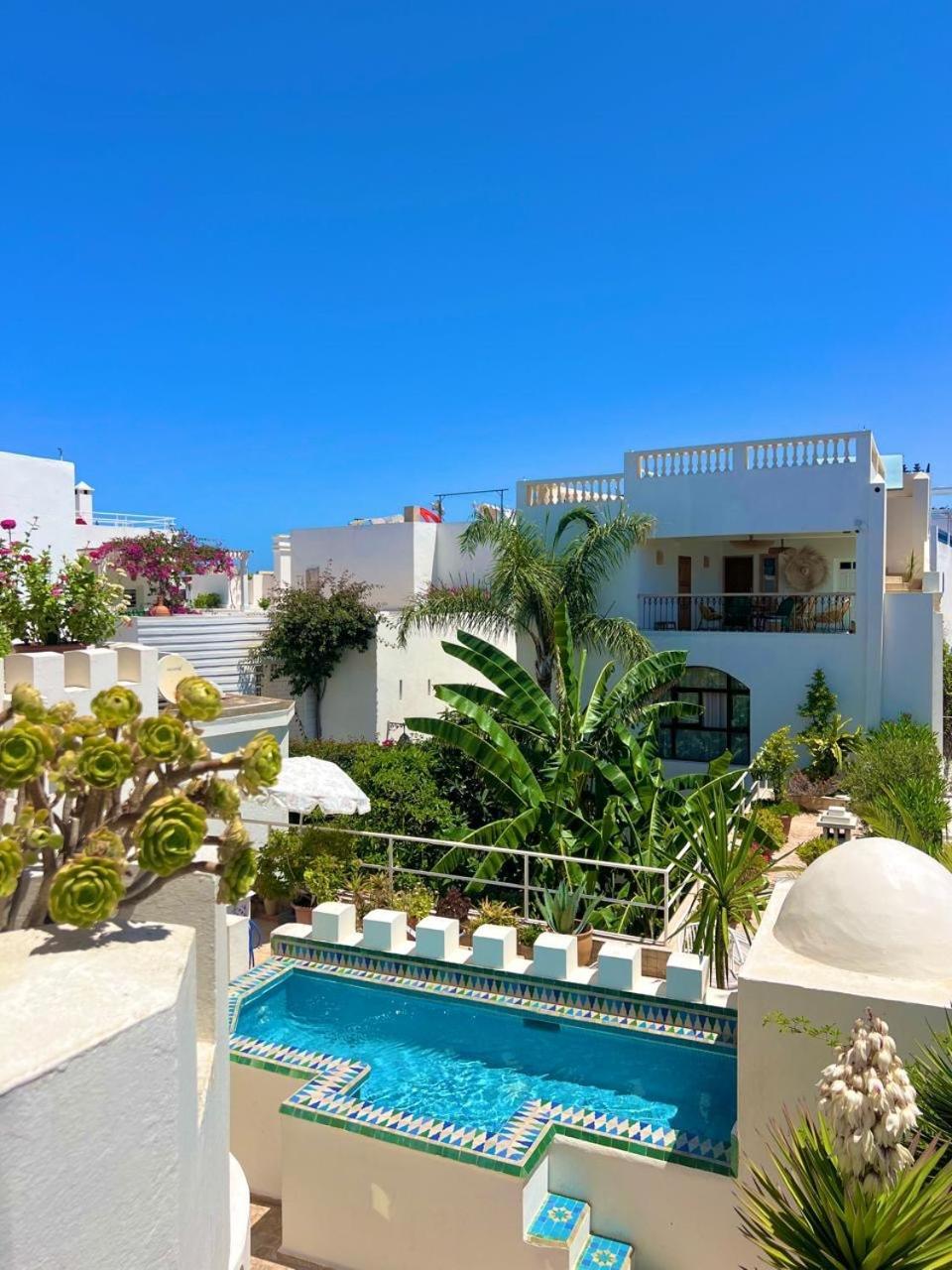 Riad Oasis D'아실라 외부 사진