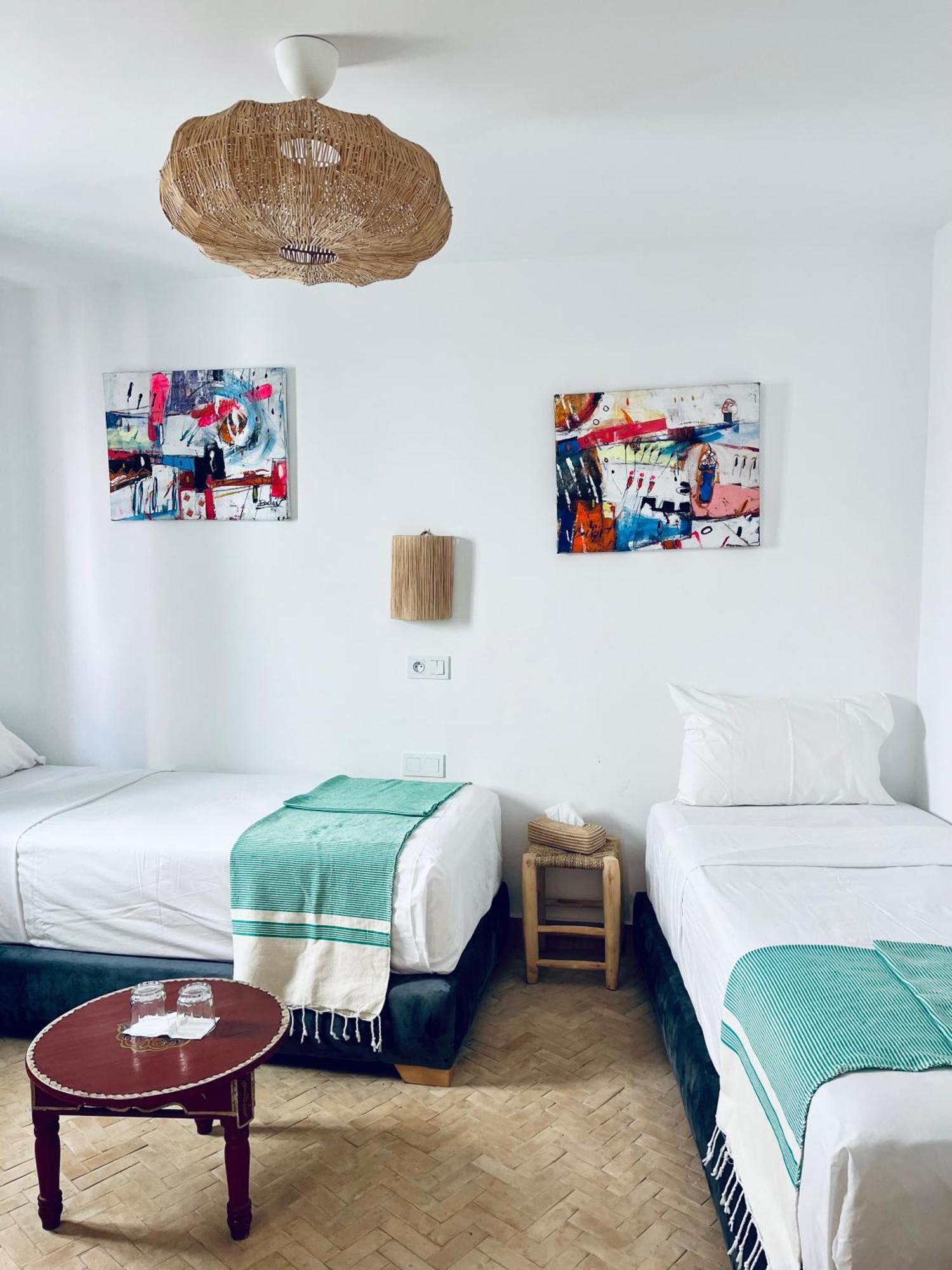 Riad Oasis D'아실라 외부 사진