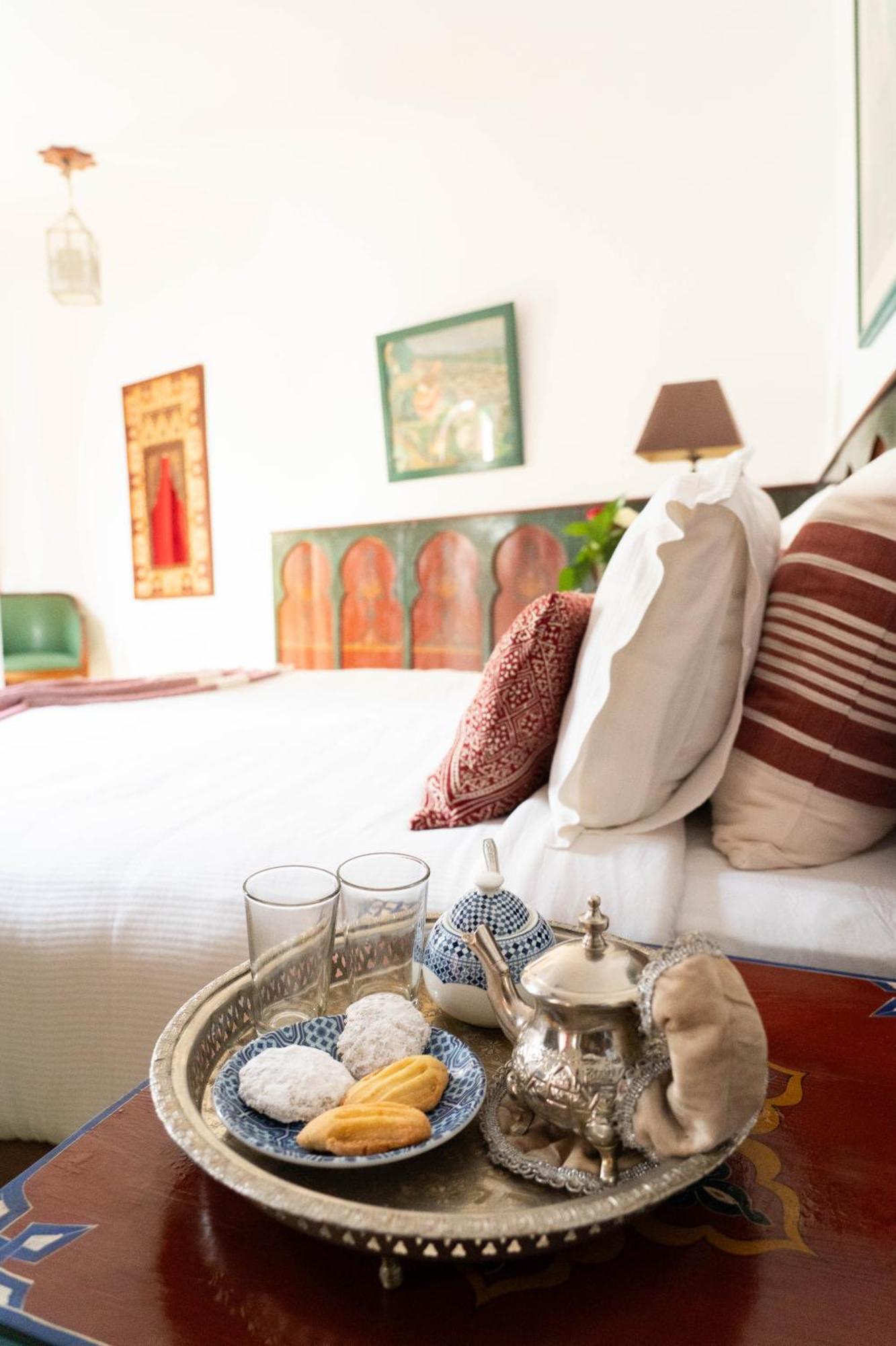 Riad Oasis D'아실라 외부 사진