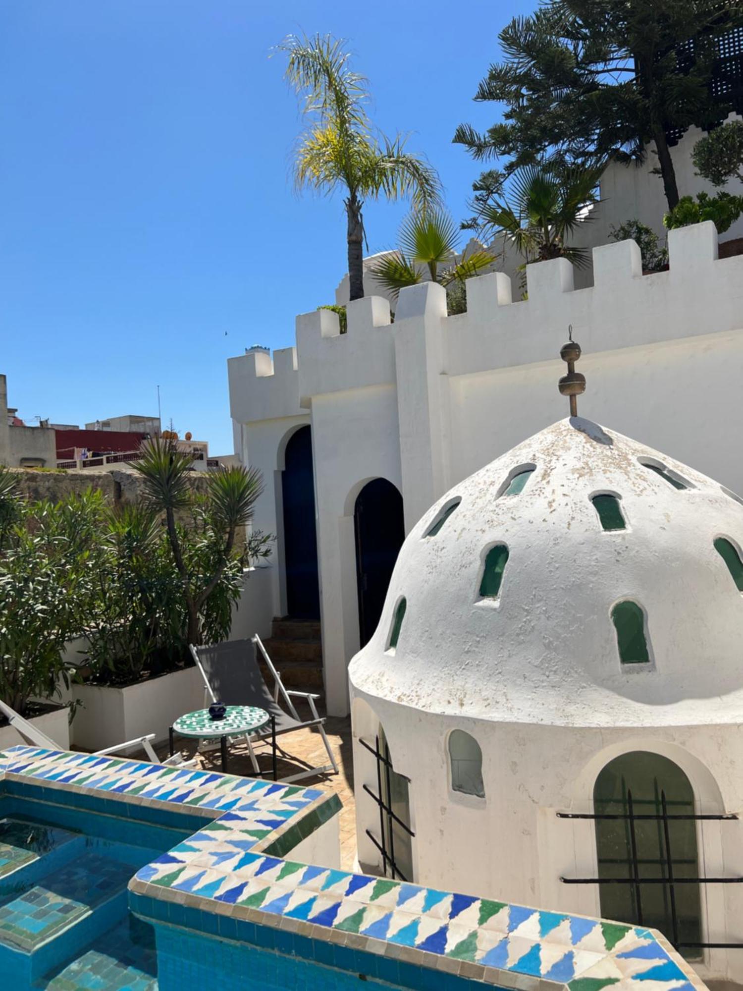 Riad Oasis D'아실라 외부 사진