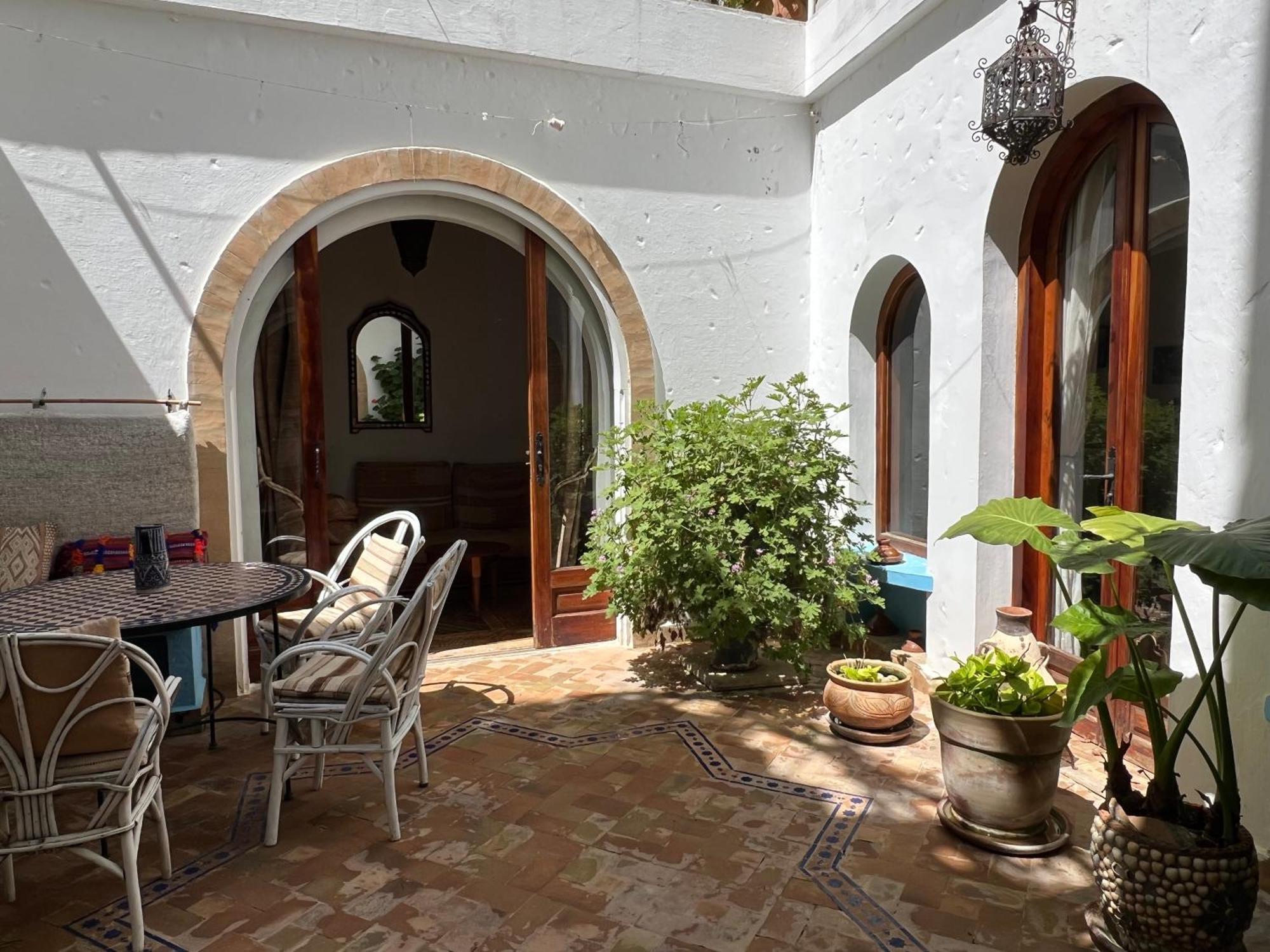 Riad Oasis D'아실라 외부 사진
