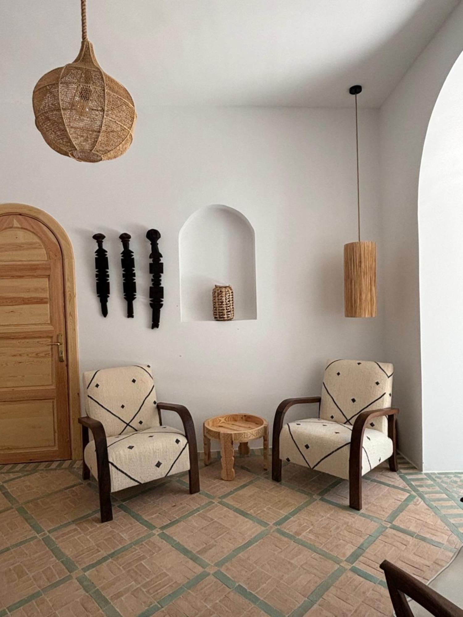 Riad Oasis D'아실라 외부 사진