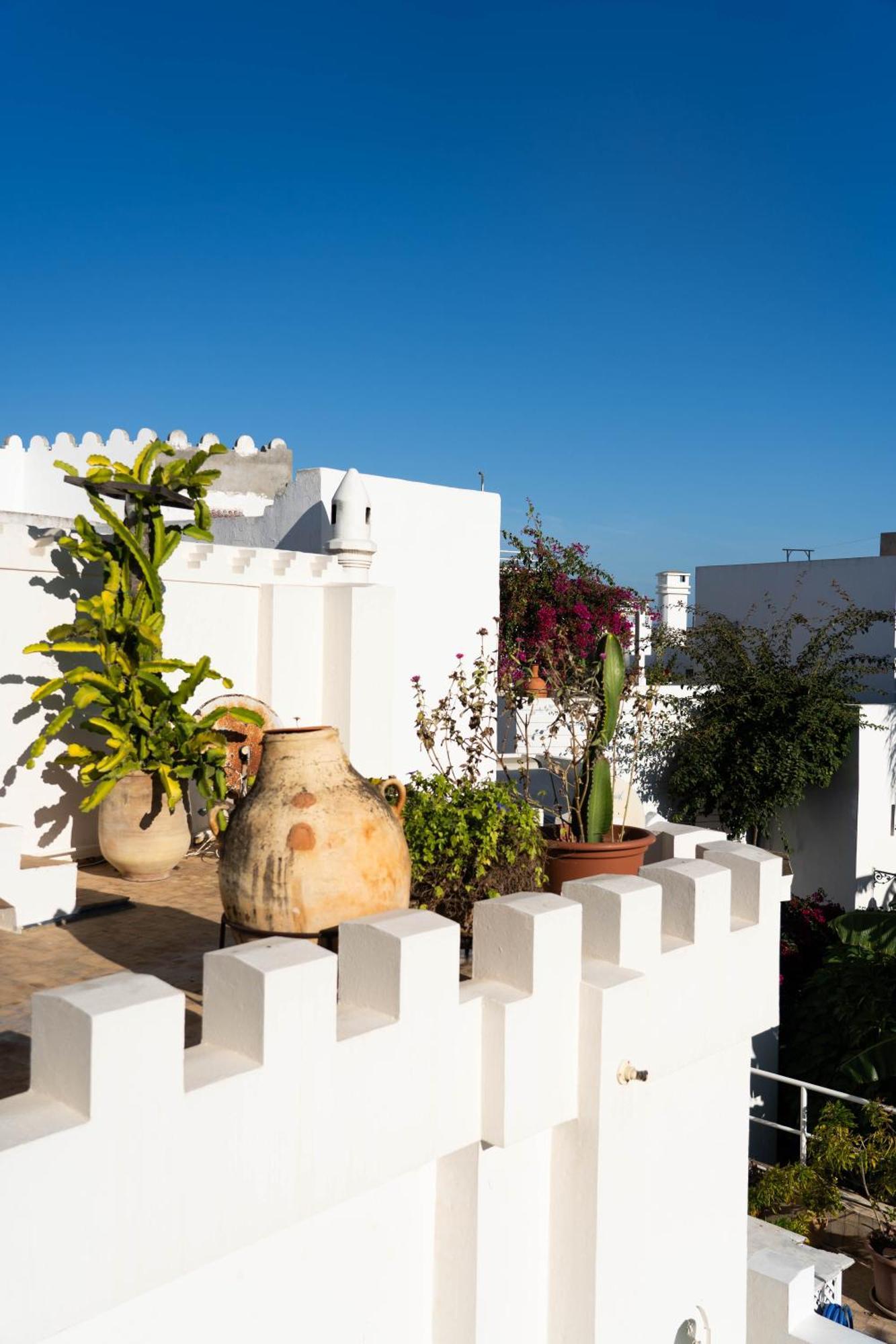 Riad Oasis D'아실라 외부 사진